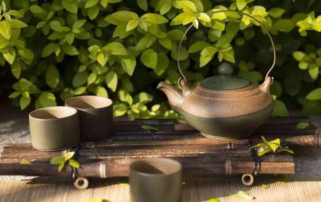 宋代描写立夏的诗词,关于立夏的美好诗句风雨送春归