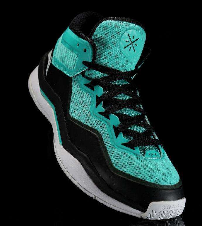 韦德之道10低帮wow耐磨,李宁韦德之道10wow实战