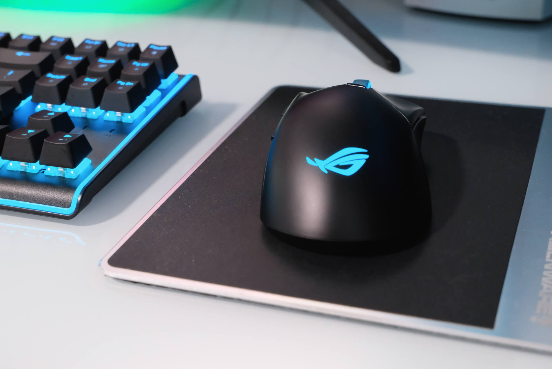 2021最好的电竞游戏鼠标,rog战刃3对比天选鼠标