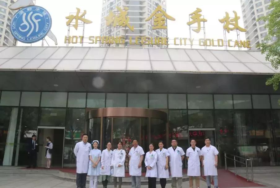 义诊进社区便民服务送健康,义诊进社区情暖居民心