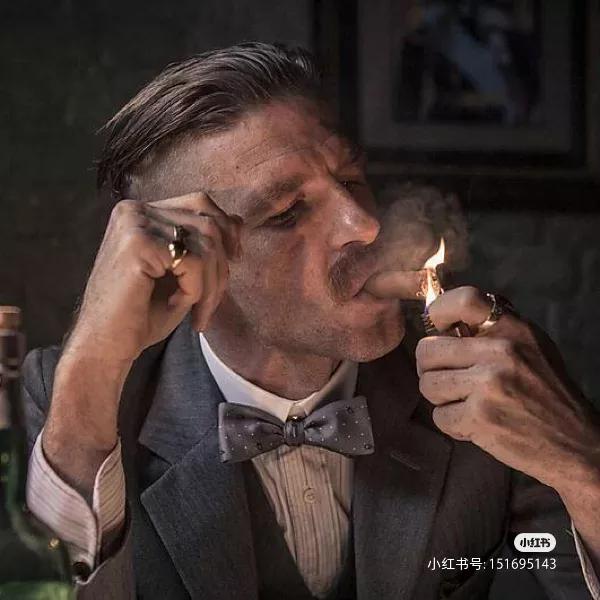 浴血黑帮各季西装,浴血黑帮英剧精彩片段