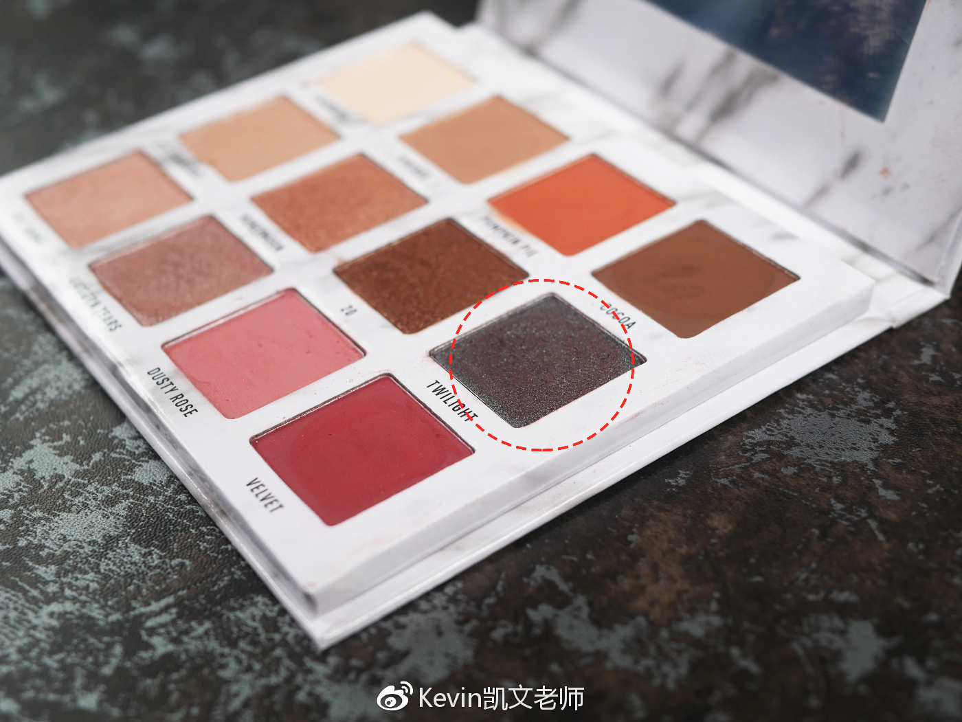 高颜值平价眼影盘24色大地色,最值得入手的眼影盘16色