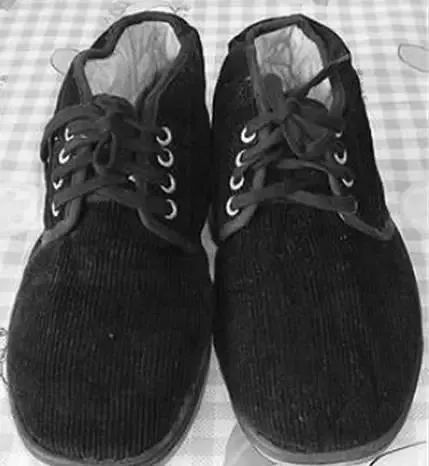 小时候没有暖气过冬视频,小时候没有空调的夏天都怎么过