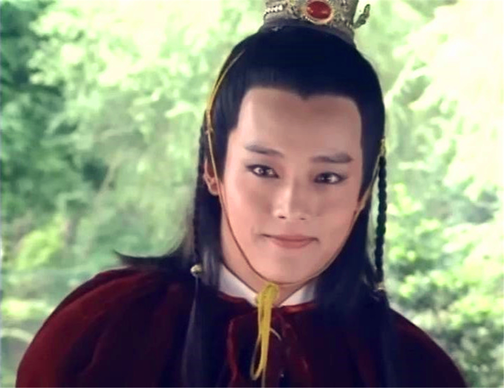 红楼梦邢夫人骂贾琏,三版红楼梦对比秦可卿