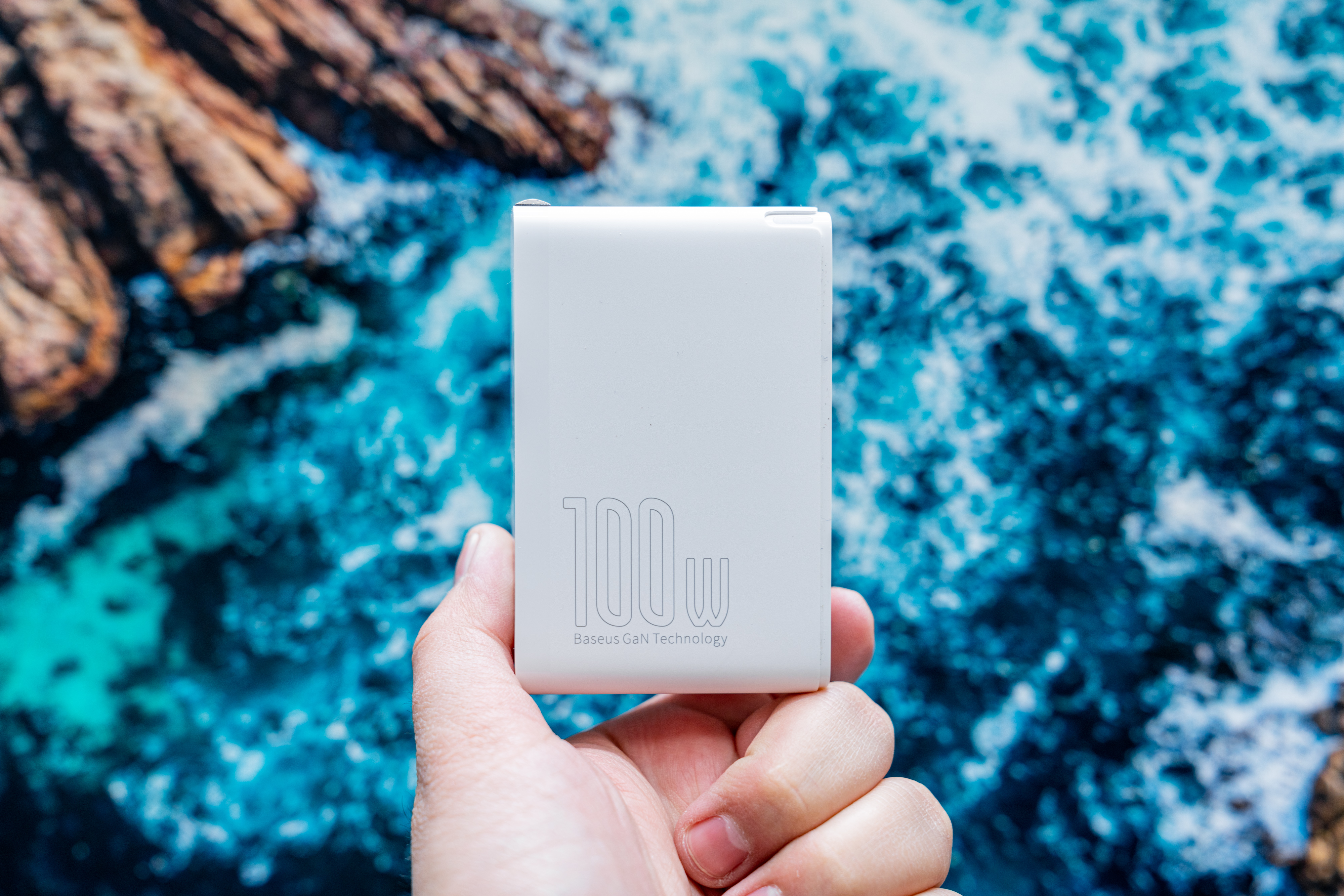 倍思100w氮化镓充电器支持三星s23,倍思100w氮化镓二代充电器拆解