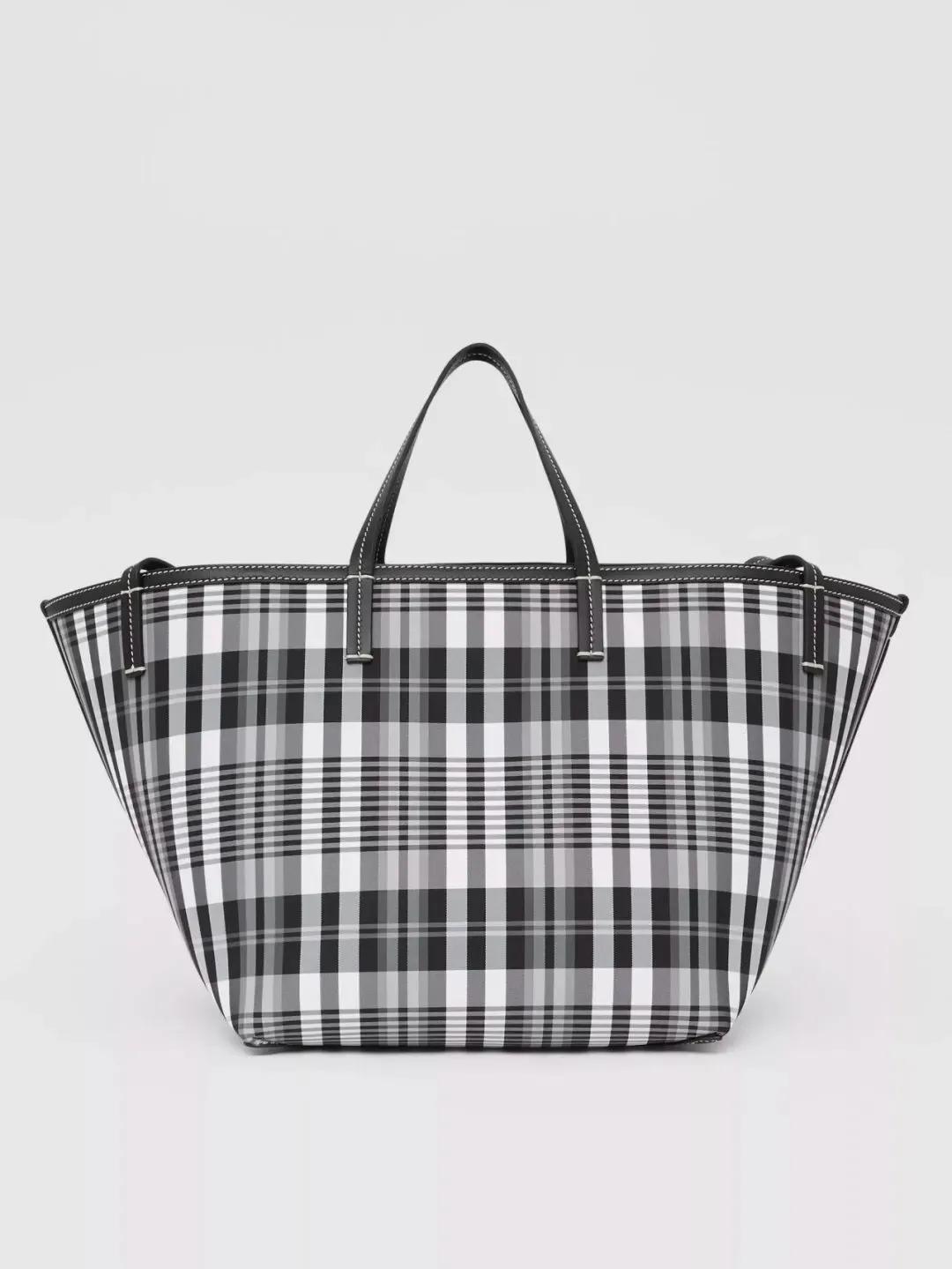 burberry兔年新款,burberry2019早春款