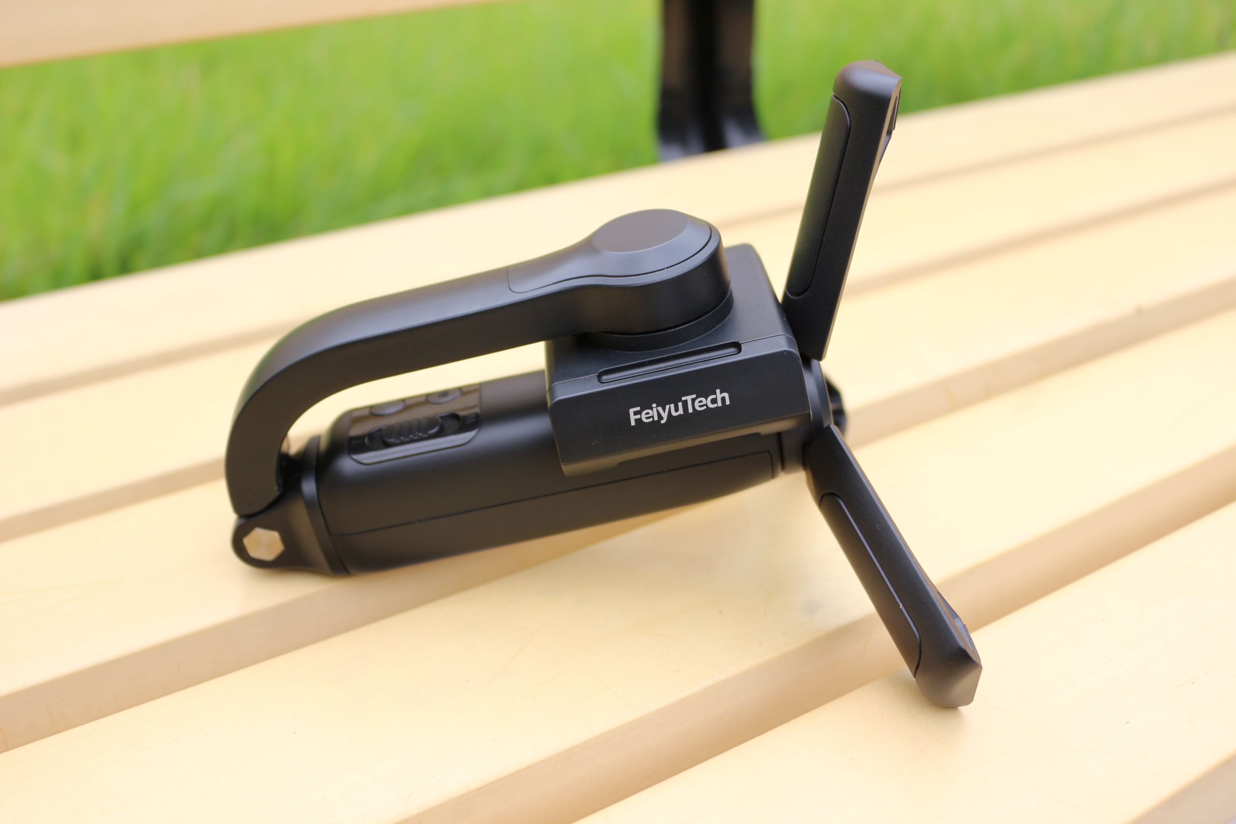 云台自拍杆支架三合一推荐,自拍杆专用相机