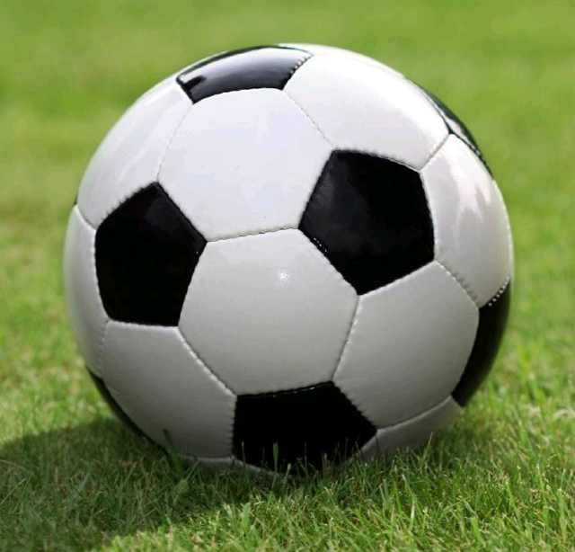 足球训练技巧十种动作,足球运动技巧口诀