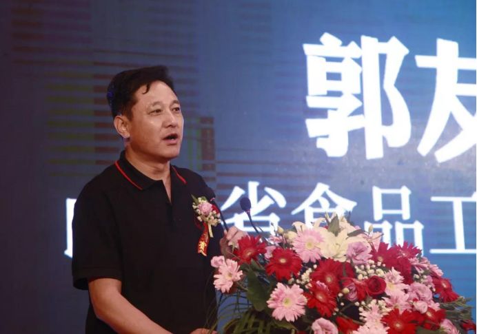 花冠千斤顶前支撑点,花冠腰部支撑