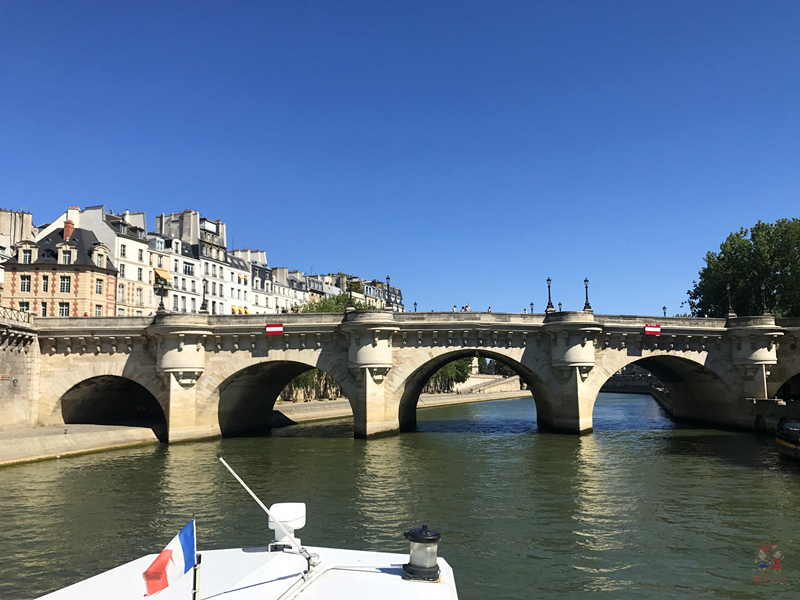 塞纳河左岸和右岸的区别,塞纳河和左岸
