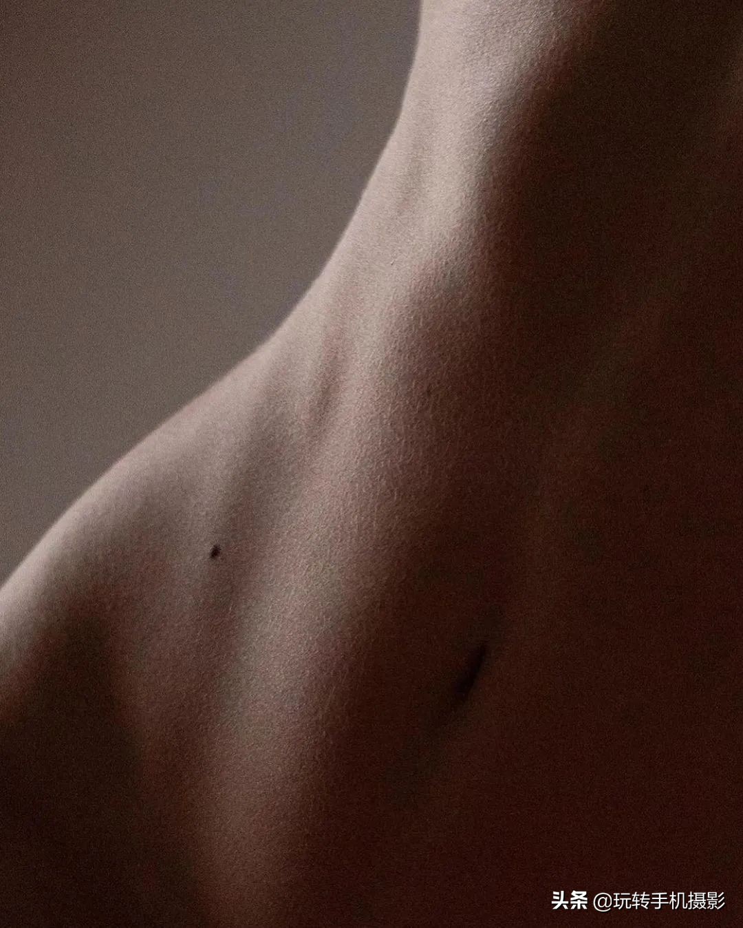 为什么有些人的照片很有质感,全身照片用什么拍出高级感