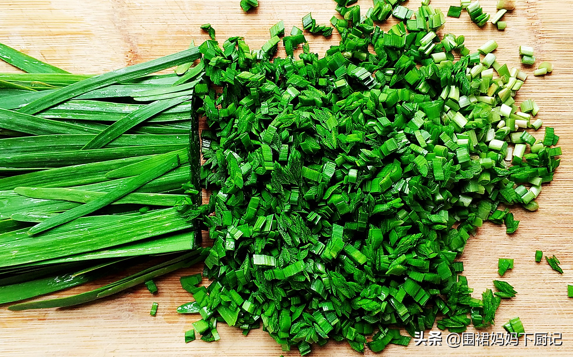 想要做出的水煎包焦香酥脆、蓬松喧软,注意这2点,一定不会失败