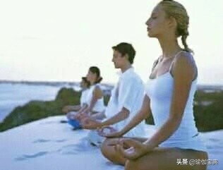 瑜伽冥想引导10分钟正念,瑜伽冥想8-10分钟放松引导词