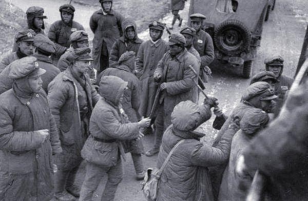 双枪老太婆赵洪文国儿子被谁杀的,真实的双枪老太婆赵洪文