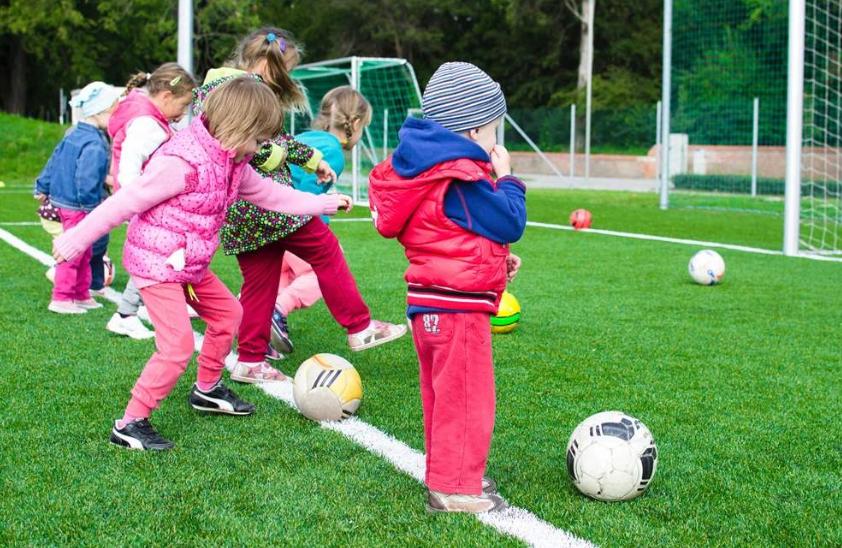 为什么小孩喜欢过家家,小孩喜欢过家家代表什么