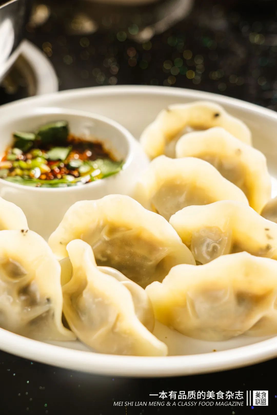 昆明拥有10辆车的男人，用一座城来藏臭味​，和一个不能说的秘密