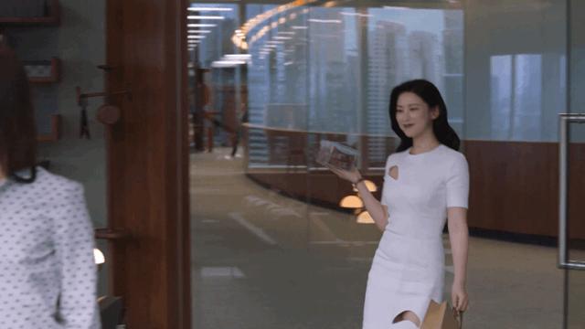 结婚不到3个月,“将门名媛”朱珠的精英老公就露馅了?