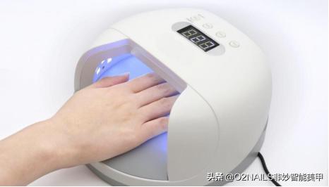 美甲封层胶有点干怎么办,做了美甲表面不平整怎么补救