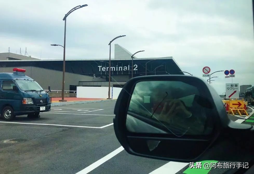 成田机场对比羽田机场,成田机场和羽田机场有什么不一样