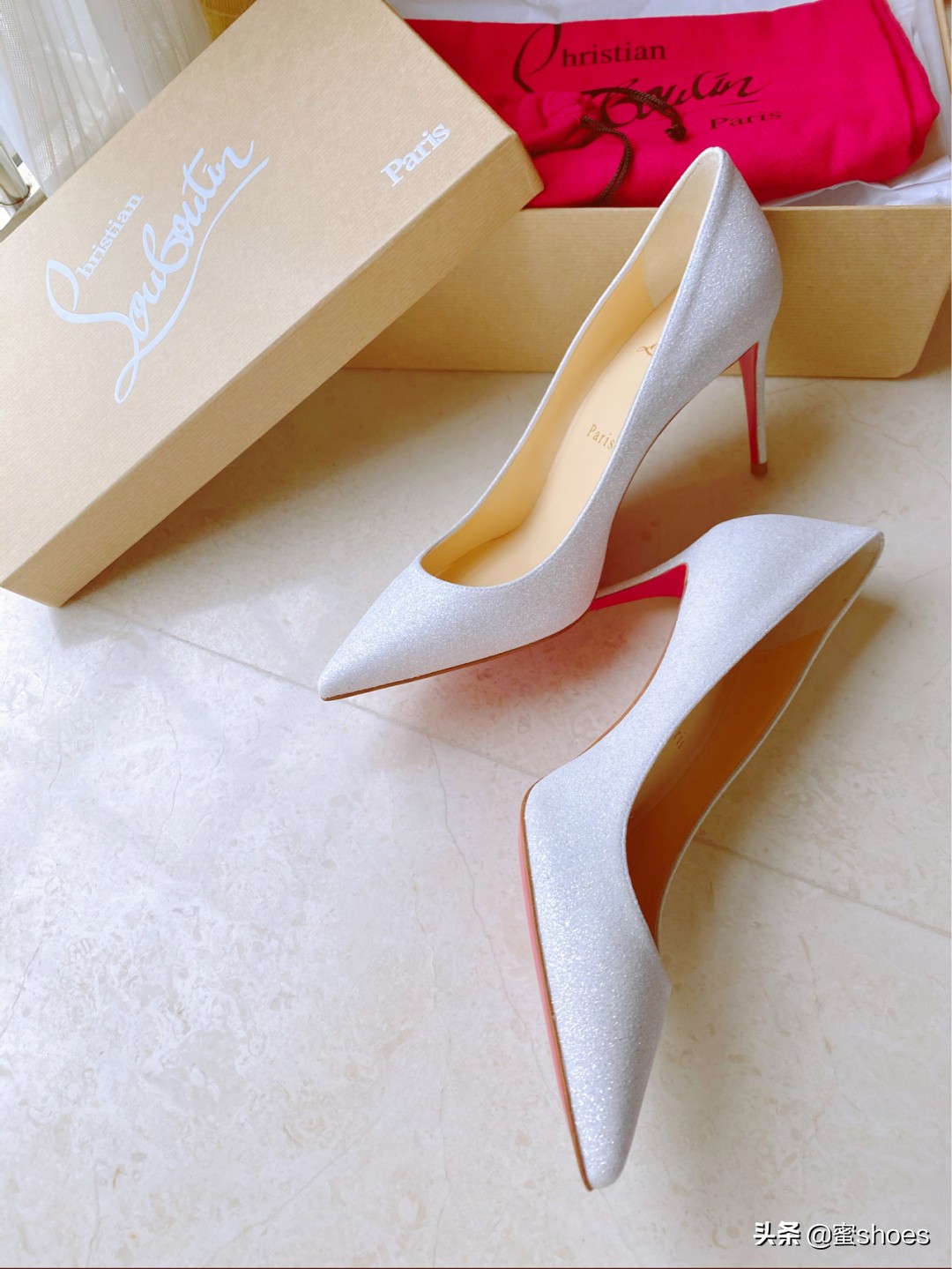 christianlouboutin的红底鞋,christianlouboutin钻石红底鞋
