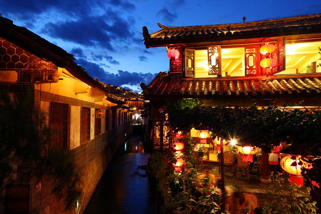 国内景点旅游攻略：到丽江旅游哪里好玩？盘点丽江必去的十个地方