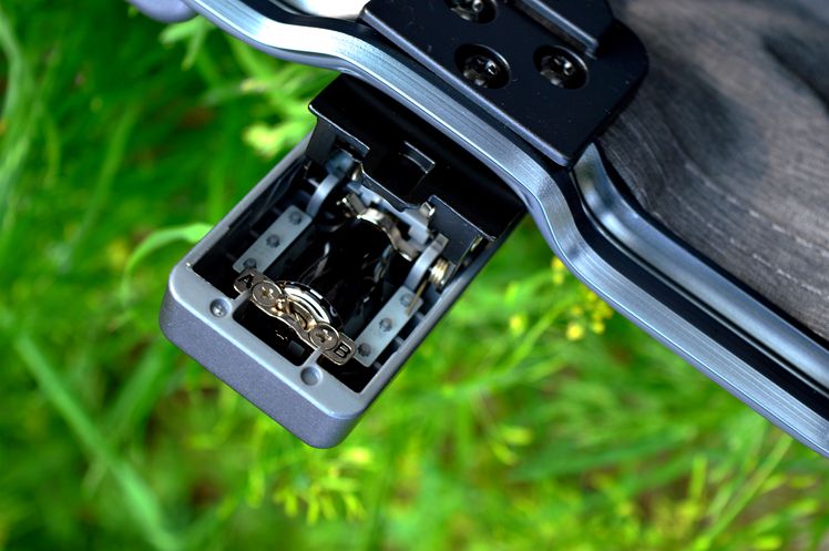 又要值乘了,放下背包拎起皮箱,地平线8号拉杆箱体验