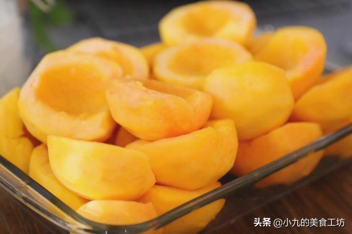 家里黄桃吃不完怎么做黄桃罐头,黄桃罐头黄桃和冰糖的比例是多少