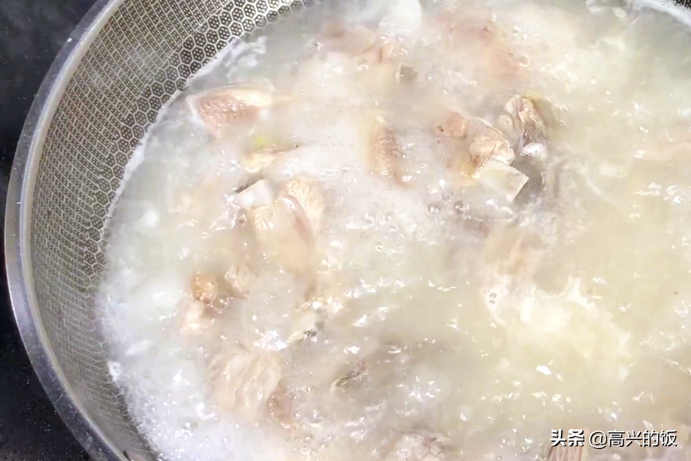 海带是怎么做软烂老人能吃,海带炖排骨汤怎么炖最好喝