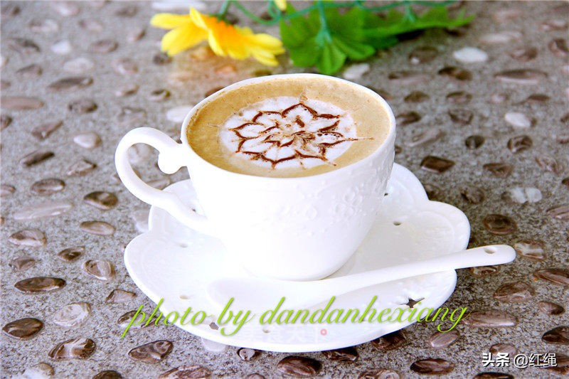 卡布奇诺爱心拉花视频教程,卡布奇诺拉花制作方法