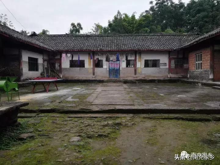 四川南充千年古城,南充小山村