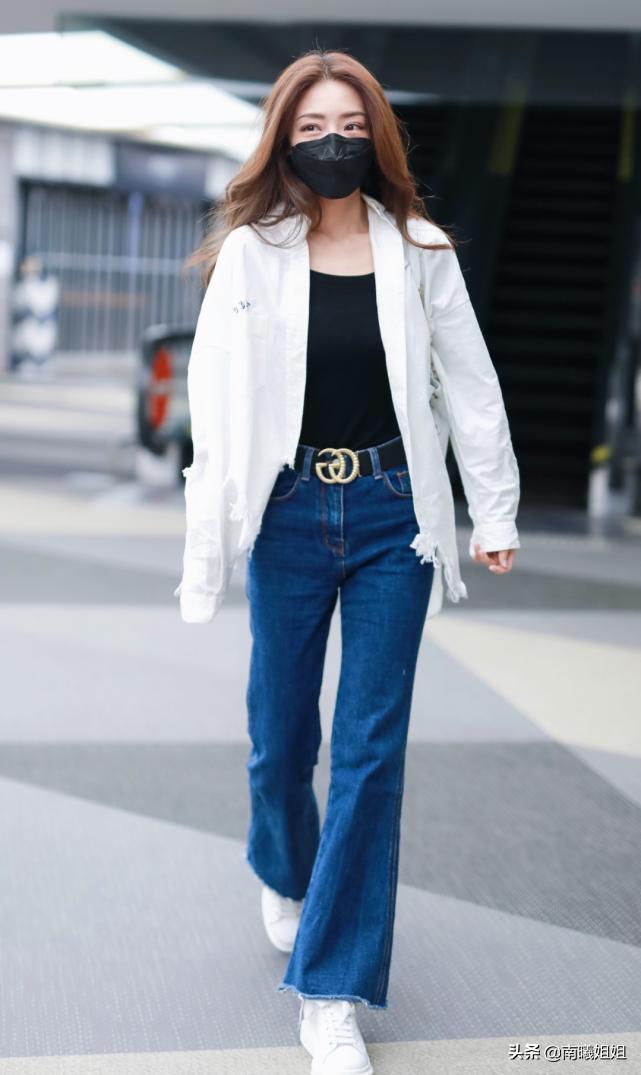 龚俊红色回力鞋子是哪一款,龚俊潮鞋搭配