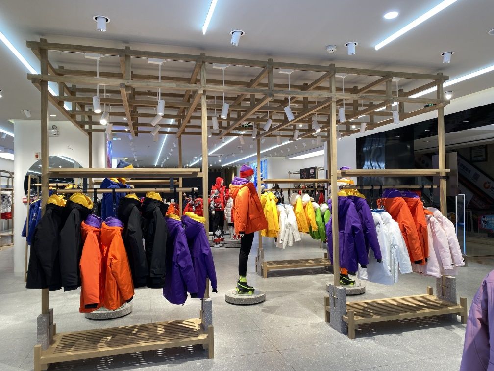 汉街优衣库城市旗舰店,优衣库官方旗舰店成都