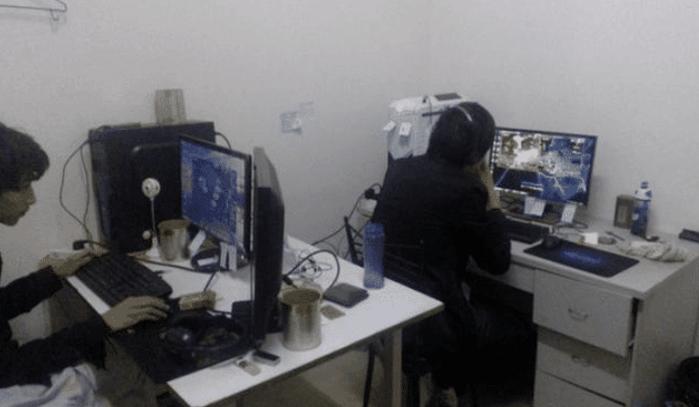 三个小伙出租屋通宵玩电脑,三个小伙合伙