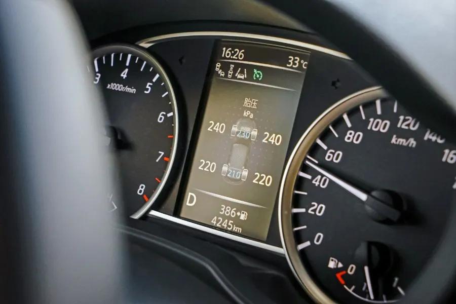 日产骐达试驾:新款上市增配喜人,家用很实在