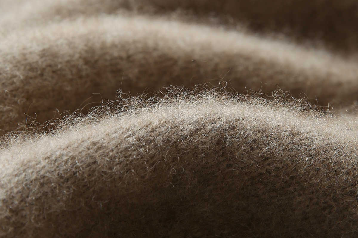 为啥我买的羊绒会起球,为什么我买的羊绒衫薄透