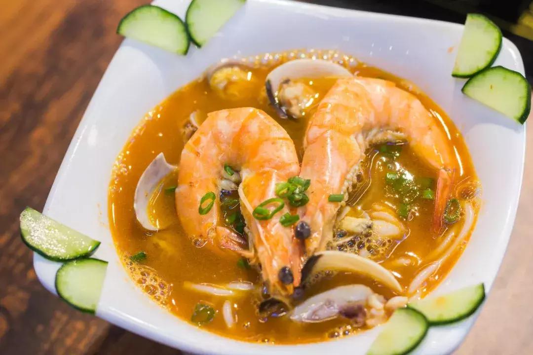 网红兔兔鲜锅来了，三天6.8折，锅子都是水晶的~~