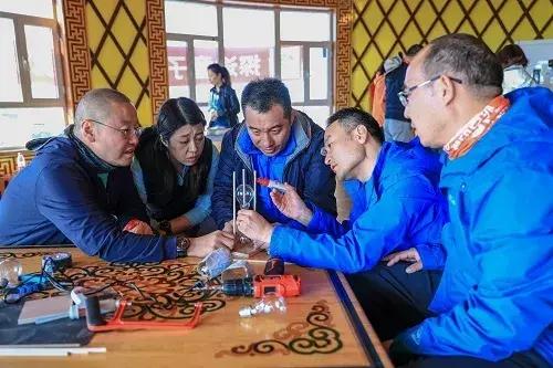 冬天100人团建最火的十个项目,100多人团建最火的十个项目