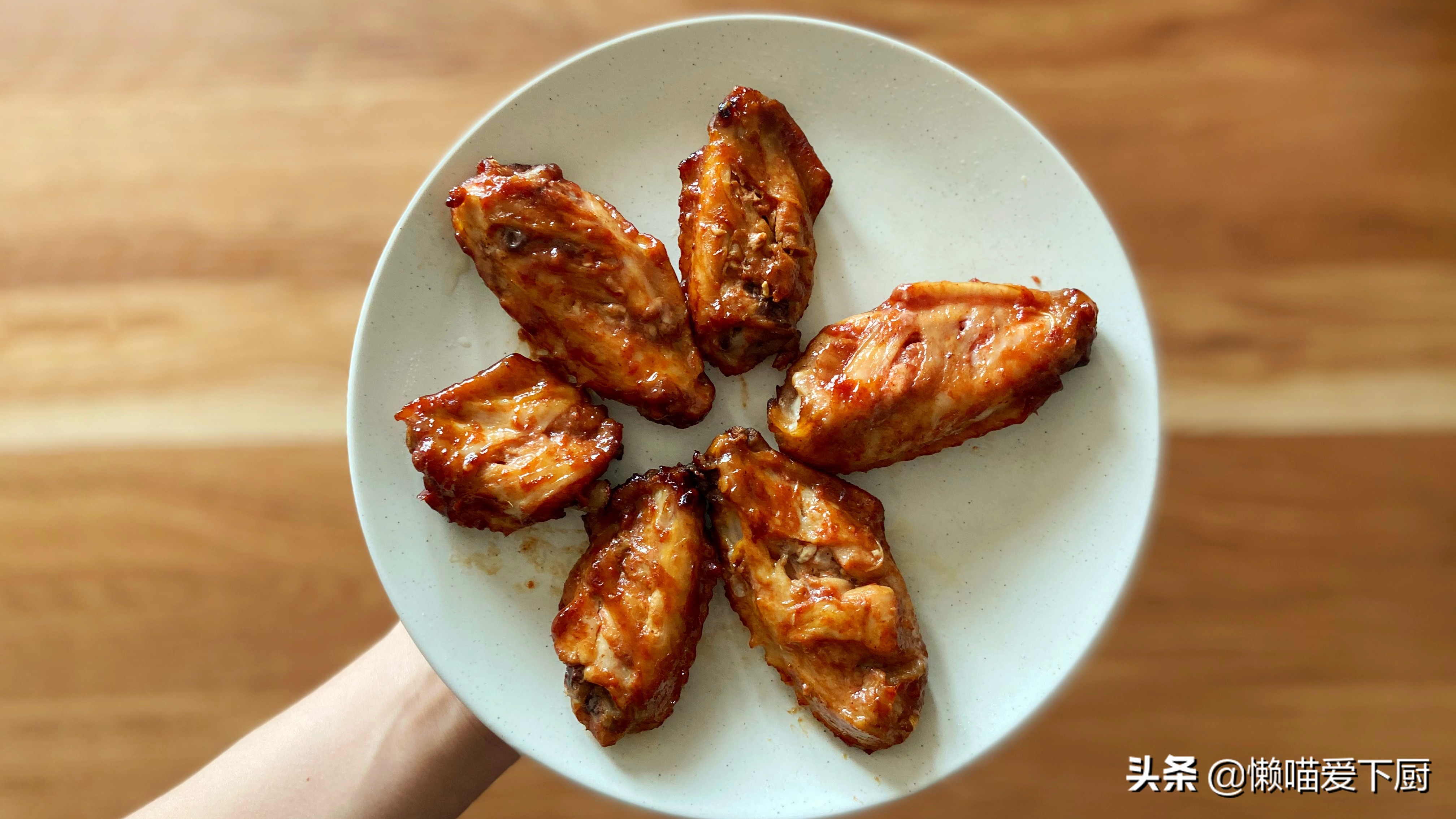 家庭自制烤鸡翅的方法,不腌制碳烤鸡翅教程