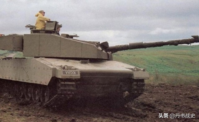 乔巴姆装甲和贫铀装甲哪个好,英国维克斯轻型坦克