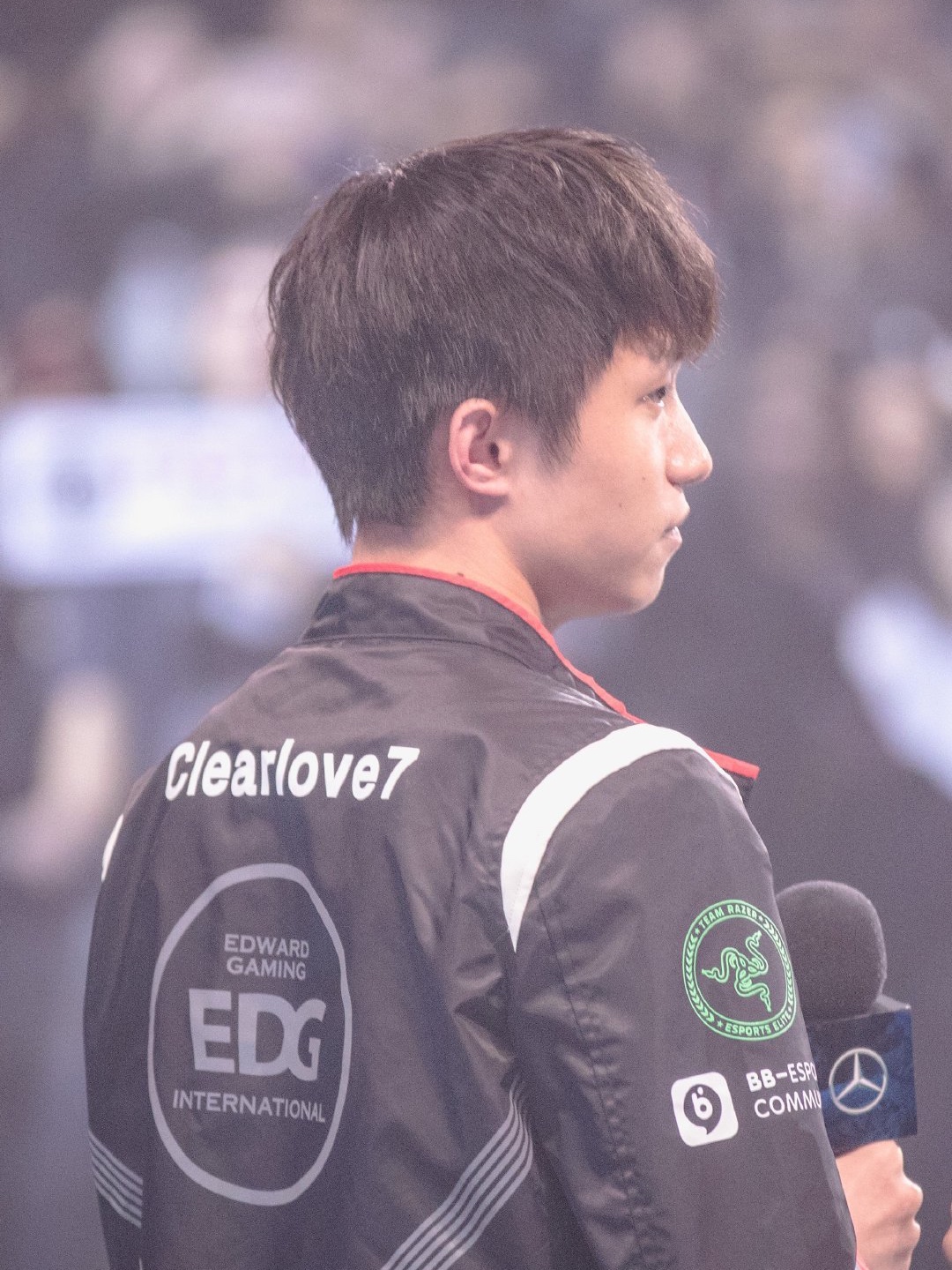 微博之夜明凯去了吗,明凯微博之夜票数被反超