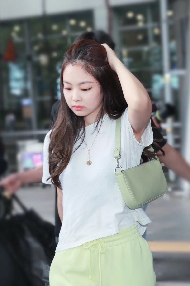 blackpink同款小包包,blackpink都爱背什么包包