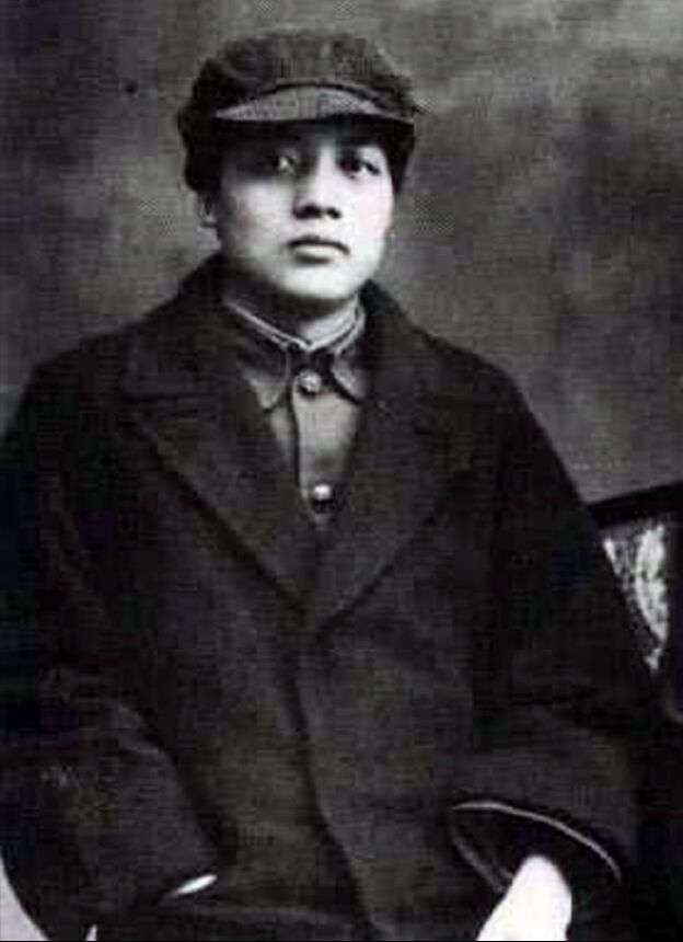 他是毛*东泽**胞弟30岁牺牲,长子烈士次子是东风导弹专家,满门忠烈