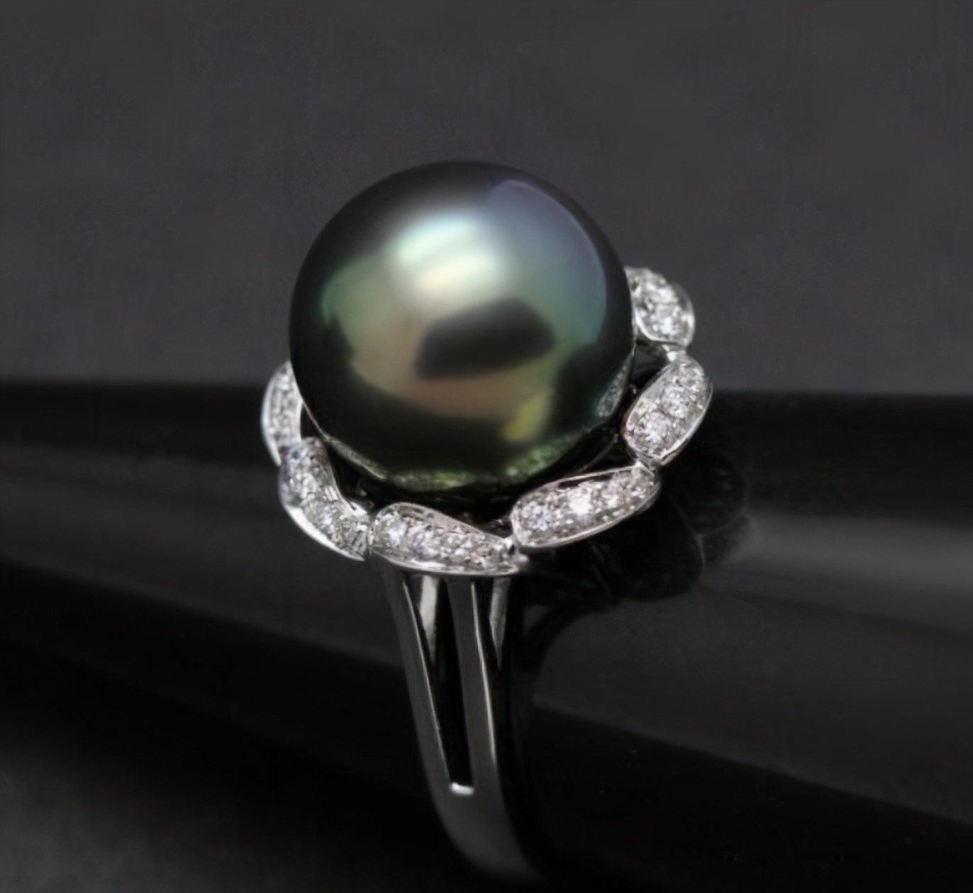 泰王妃诗妮娜回国了吗,泰王妃诗妮娜最新视频