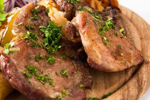 自助餐烤肉这样吃才回本,自助餐的肉特别甜