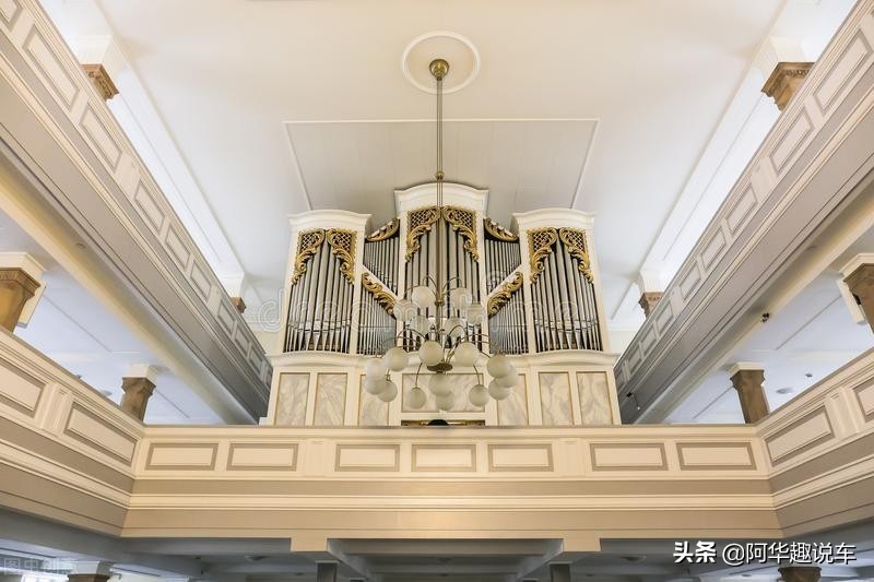 车的颜色哪个最安全,车的颜色哪一个比较保值