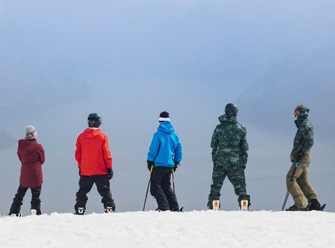 男士滑雪夹克推荐 (单板滑雪外套推荐男)