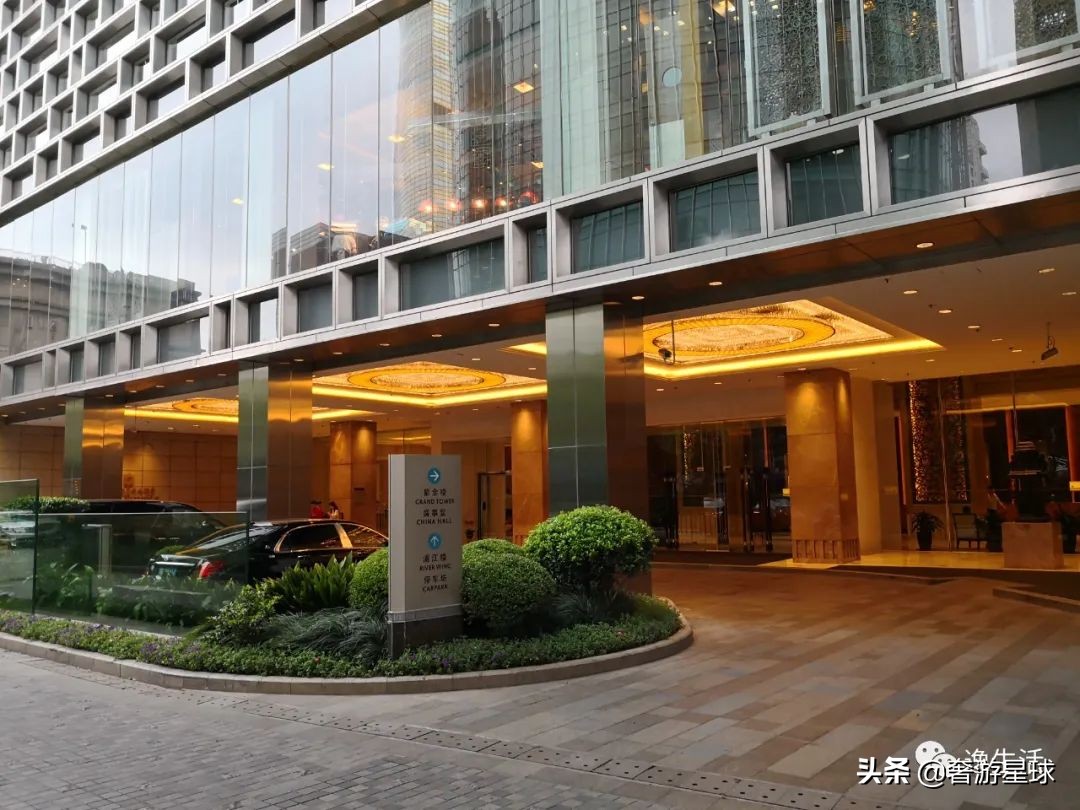 神の战|丽思、柏悦、MO、四季,陆家嘴7大奢华酒店谁是你的最爱?