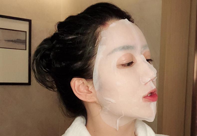 想要美白抗老如何选产品,护肤干货4招教你挑选一款好面膜