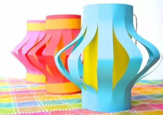 快过年啦！一起做些小灯笼迎接新年吧~