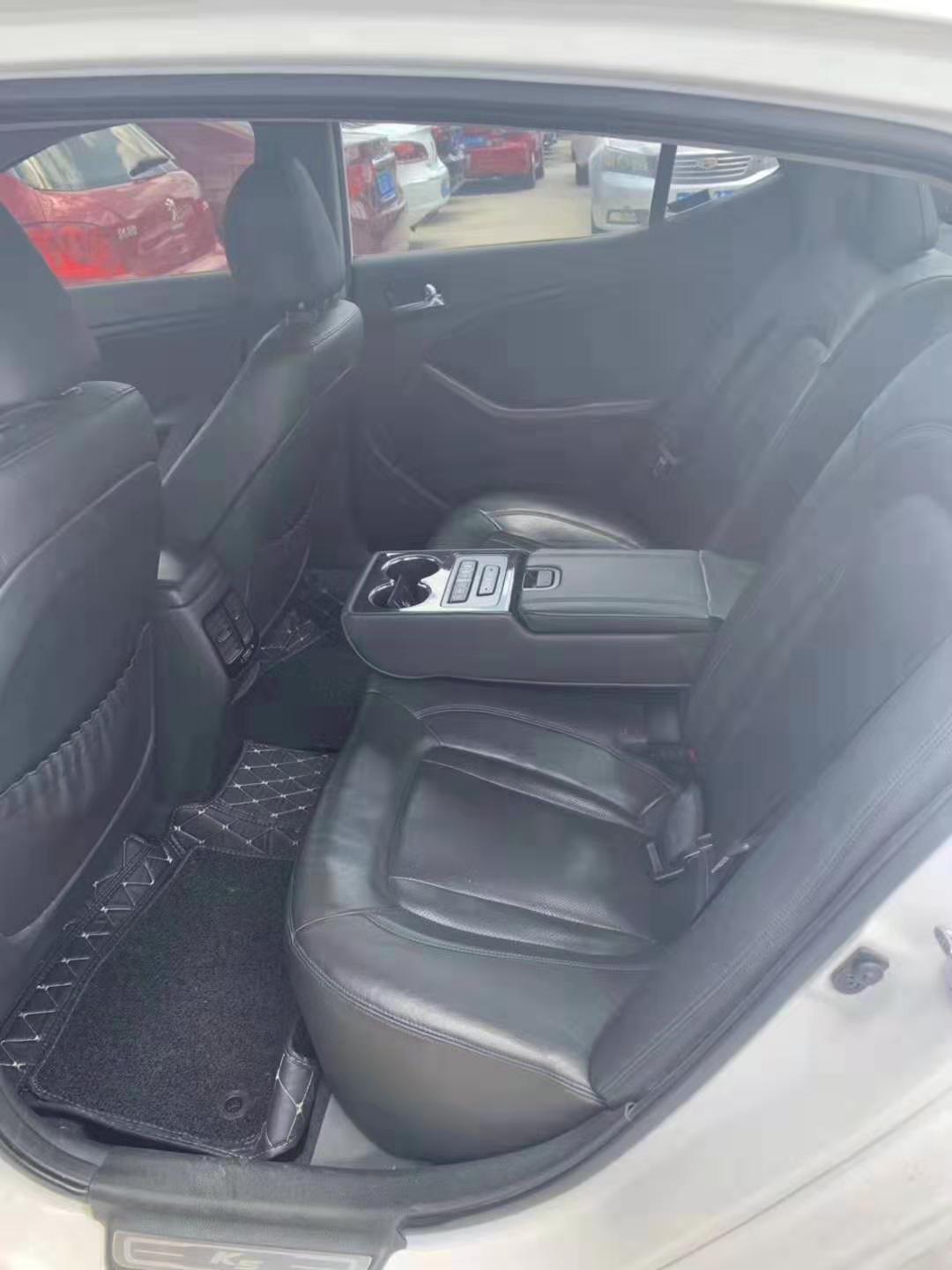 2011年的起亚k5能卖多少钱,起亚k5老款高低配区别